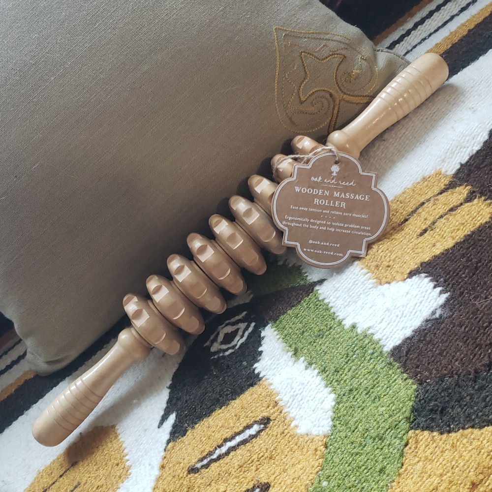 OAK AND REED WOODEN MASSAGE ROLLER